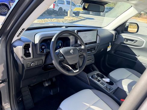 Used 2025 Ford Bronco Sport Badlands w/ Sasquatch Badlands Package AWD/4WD image 13