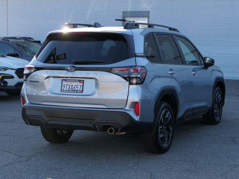 Certified 2025 Subaru Forester Limited image 6