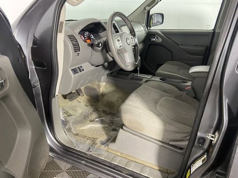 Used 2017 Nissan Frontier SV w/ SV Value Truck Package image 18