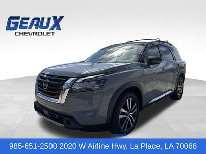 Used 2023 Nissan Pathfinder Platinum w/ Cargo Package