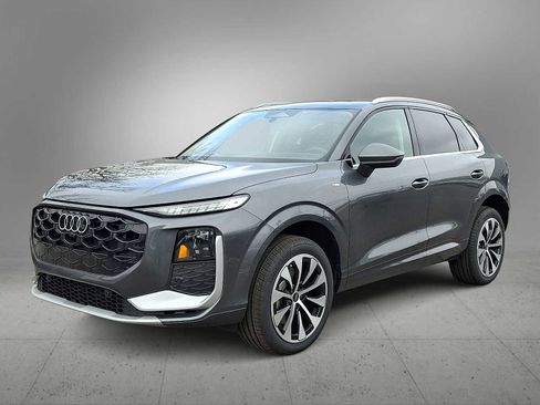 New 2026 Audi Q3 quattro 2.0T image 1