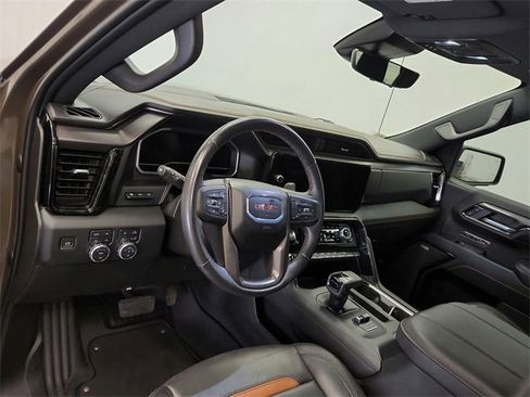 Used 2023 GMC Sierra 1500 AT4 w/ Technology Package image 17