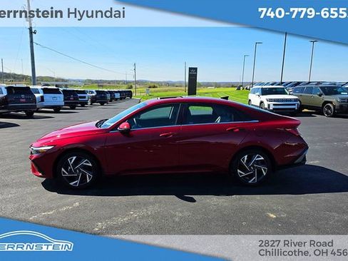 Used 2024 Hyundai Elantra Limited FWD image 4