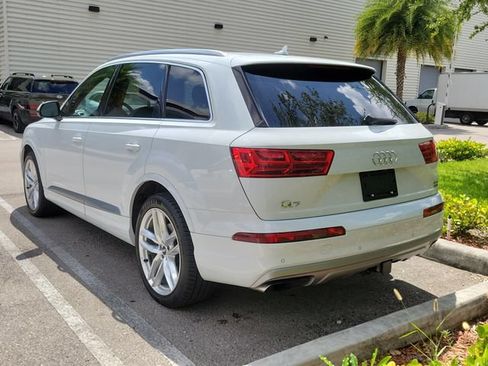 Used 2018 Audi Q7 3.0T Prestige AWD/4WD image 4