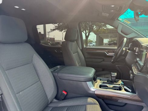 Used 2023 Chevrolet Silverado 1500 RST AWD/4WD image 21