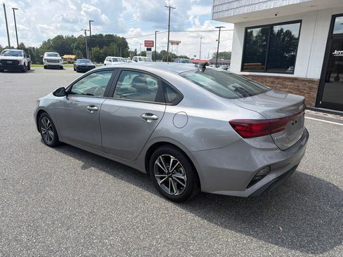 Used 2024 Kia Forte LXS FWD image 7