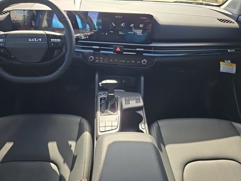 New 2026 Kia Sportage EX w/ EX Panorama Roof Package FWD image 15