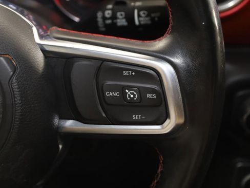 Used 2018 Jeep Wrangler Unlimited Rubicon w/ Dual Top Group AWD/4WD image 38