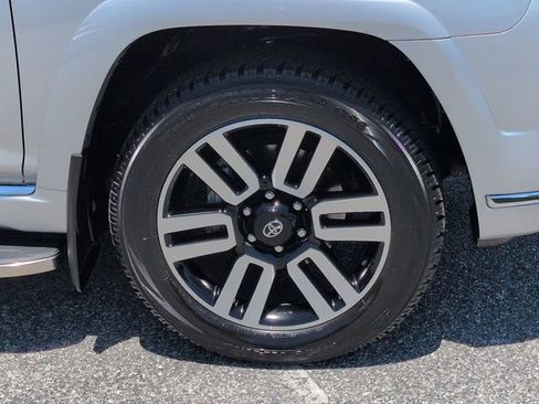 Certified 2023 Toyota 4Runner Limited AWD/4WD image 11