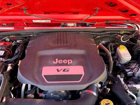 Used 2014 Jeep Wrangler Unlimited Sport w/ Quick Order Package 23S image 31