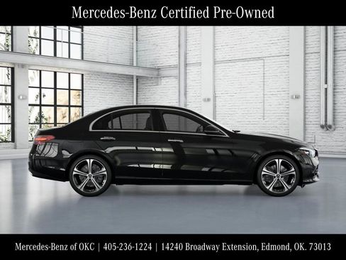 Used 2025 Mercedes-Benz C 300 Sedan image 2