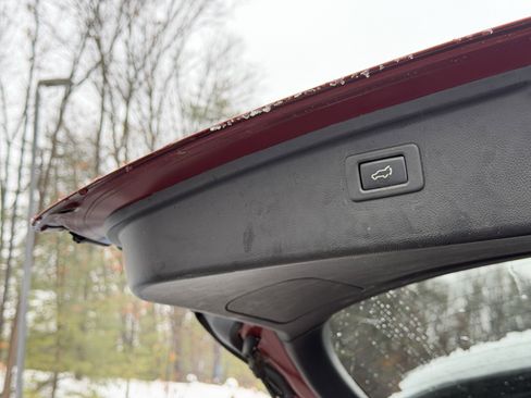 Used 2017 Subaru Outback 2.5i Limited image 36