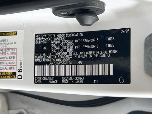 Used 2023 Lexus GX 460 Premium w/ Premium Package AWD/4WD image 34