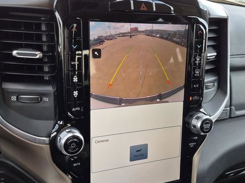Used 2022 RAM 1500 Laramie image 37