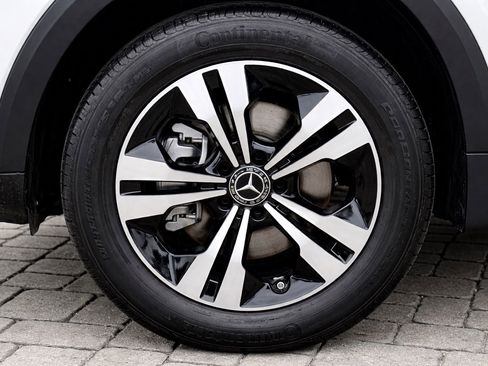 New 2026 Mercedes-Benz GLB 250 image 12