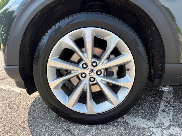Certified 2023 Ford Explorer Platinum w/ Technology Package AWD/4WD image 17