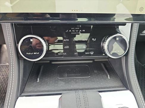 New 2026 Jaguar F-PACE R-Dynamic S image 19