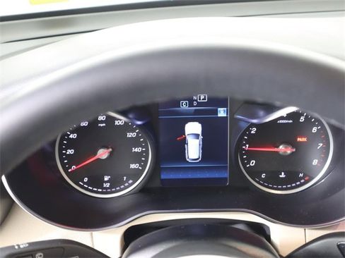 Used 2021 Mercedes-Benz GLC 300 GLC 300 image 16