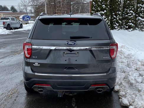Certified 2018 Ford Explorer XLT w/ Equipment Group 202A image 8