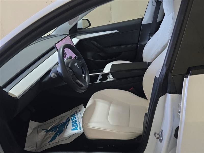 Used 2021 Tesla Model 3 Standard Range Plus RWD image 4