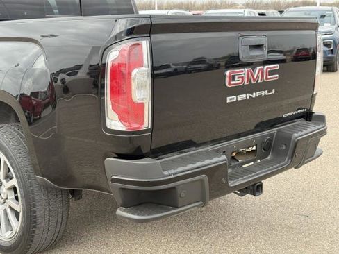 Used 2022 GMC Canyon Denali image 17