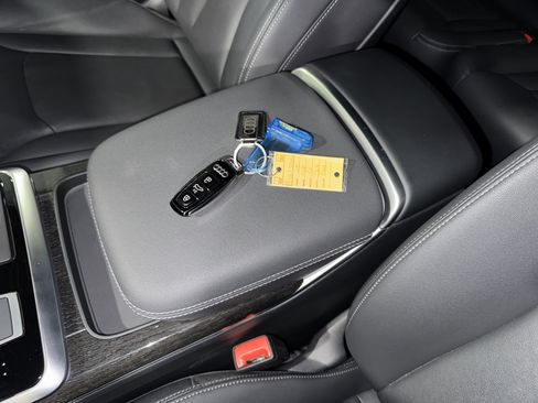 Used 2025 Audi Q7 2.0T Premium w/ Convenience Package image 28