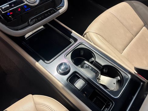 Certified 2022 Lincoln Corsair AWD w/ Premium Package image 22
