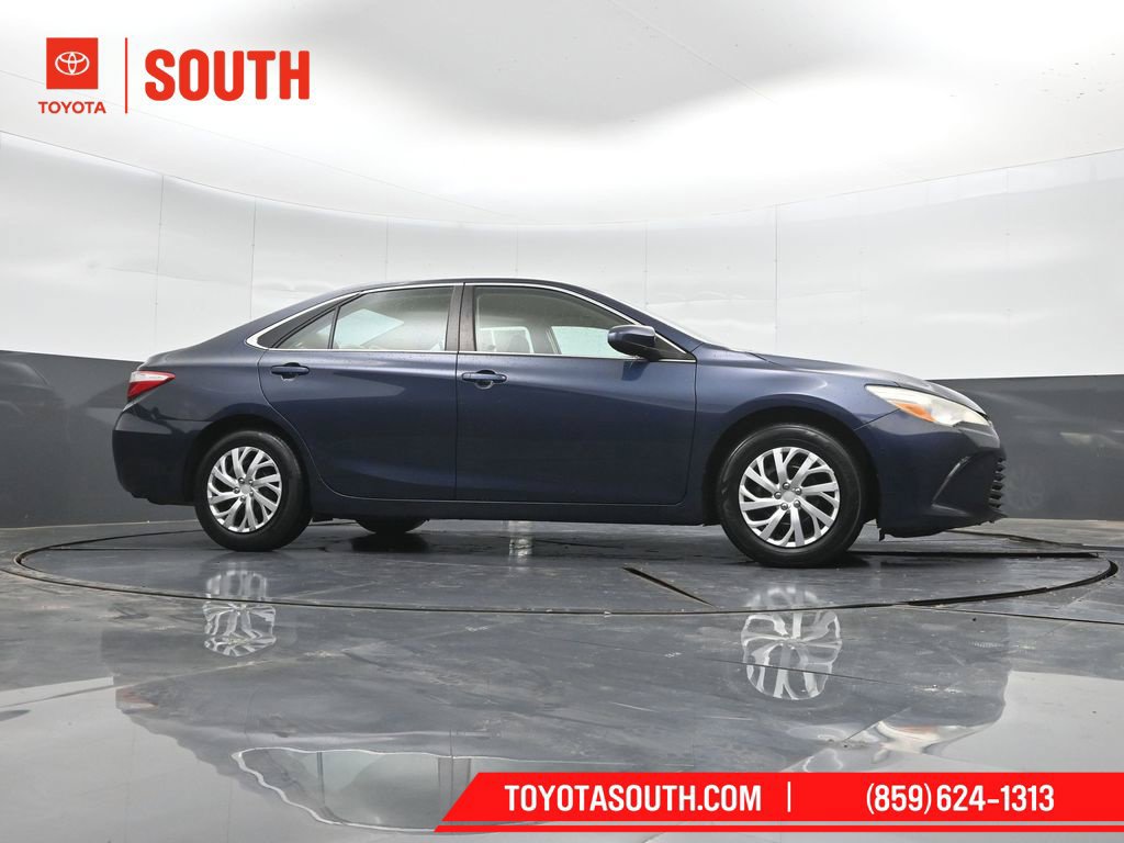 Used 2016 Toyota Camry LE FWD image 36