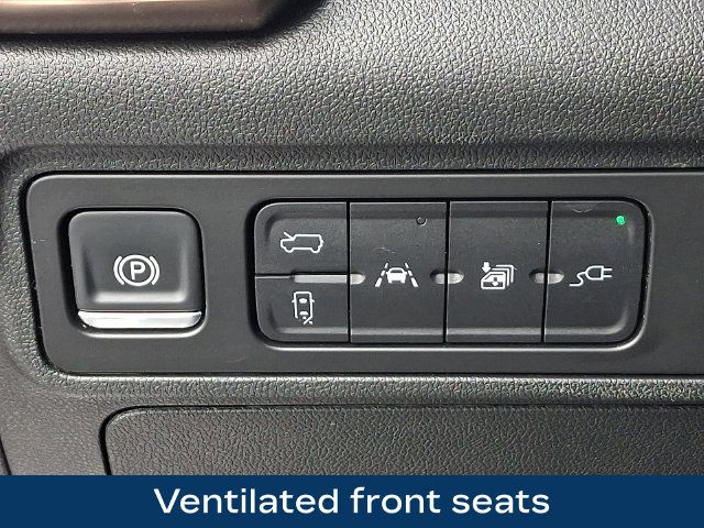Used 2025 GMC Hummer EV 3X AWD/4WD image 9