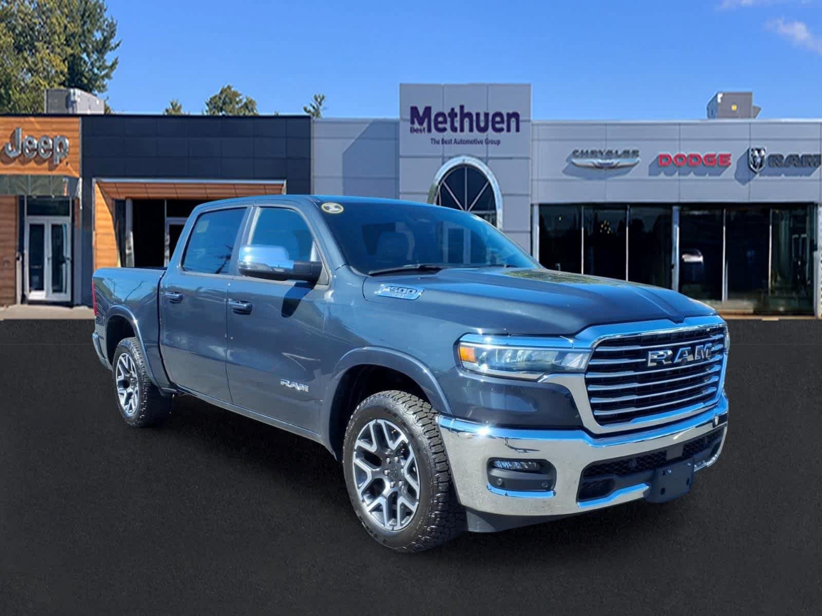 Used 2025 RAM 1500 Laramie AWD/4WD image 1