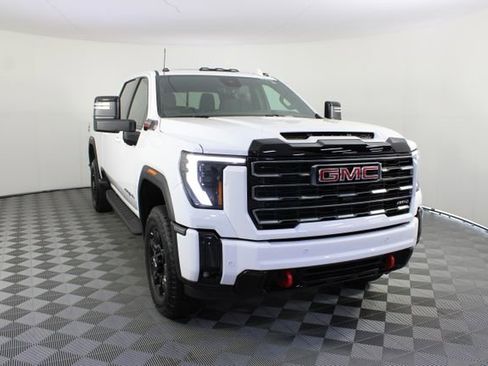 New 2026 GMC Sierra 2500 AT4 w/ AT4 Premium Plus Package AWD/4WD image 31
