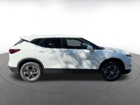 Used 2025 Chevrolet Blazer LT image 16