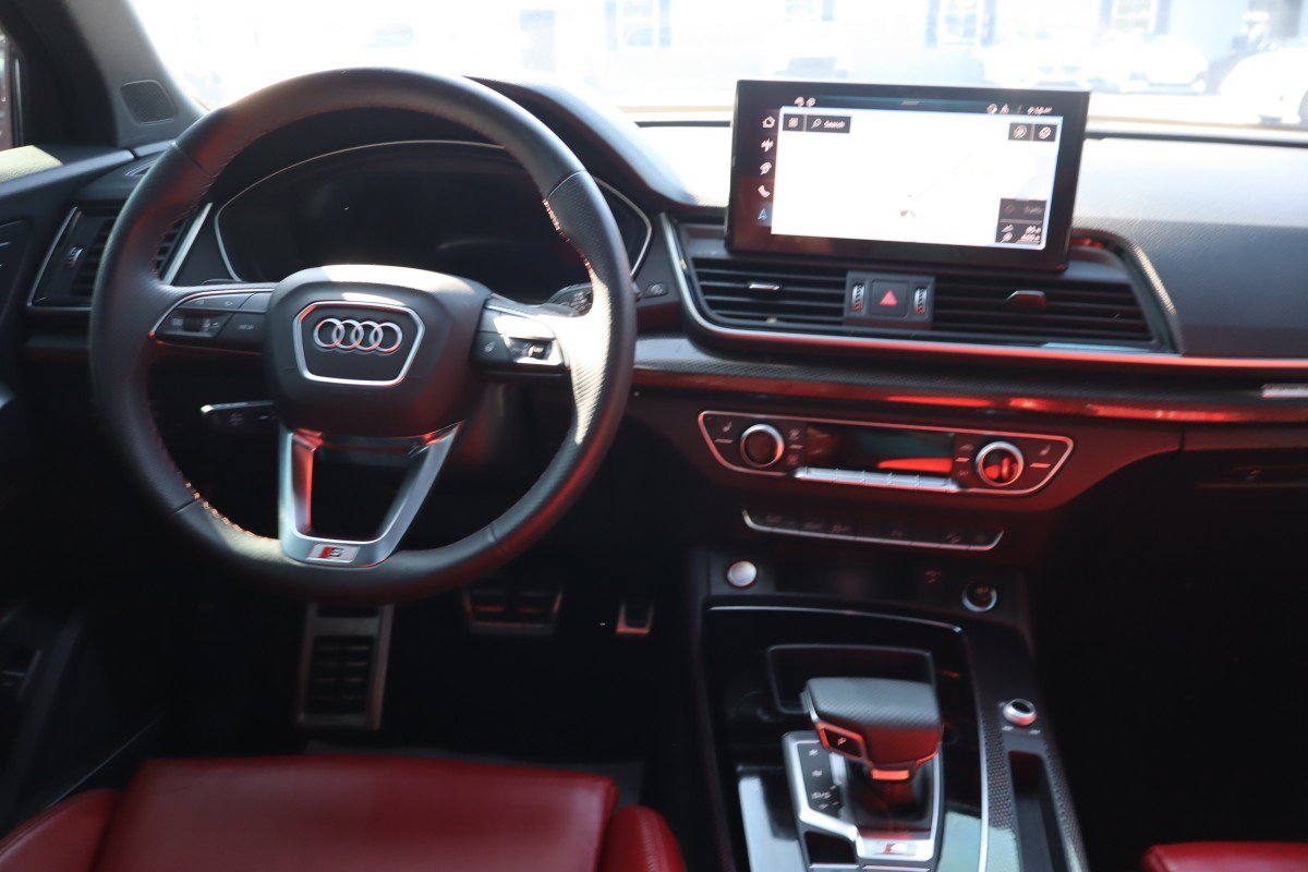 Used 2024 Audi SQ5 Premium Plus w/ S Sport Package AWD/4WD image 16