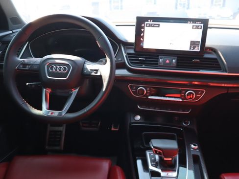 Used 2024 Audi SQ5 Premium Plus w/ S Sport Package AWD/4WD image 16