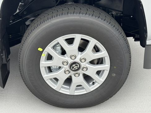 New 2026 Toyota Tacoma SR5 image 15