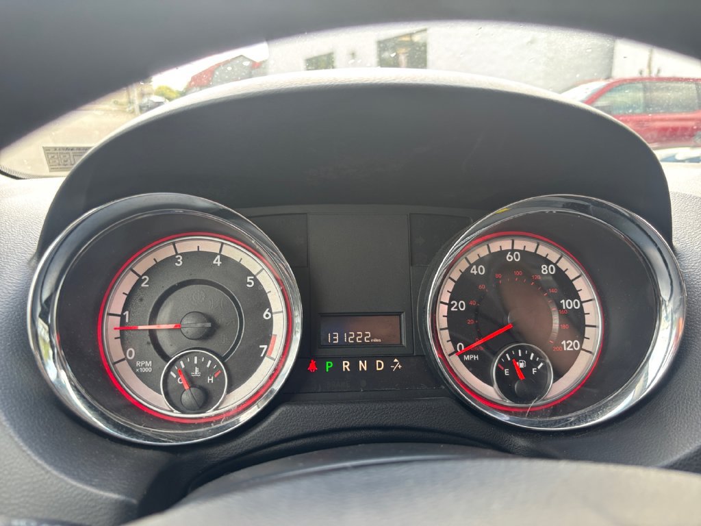 Used 2016 Dodge Grand Caravan SXT FWD image 18