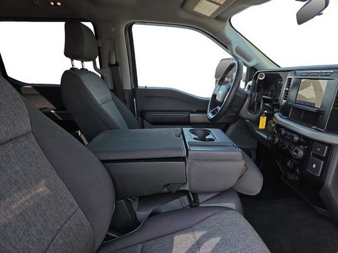 Used 2024 Ford F250 XL w/ STX Appearance Package AWD/4WD image 41