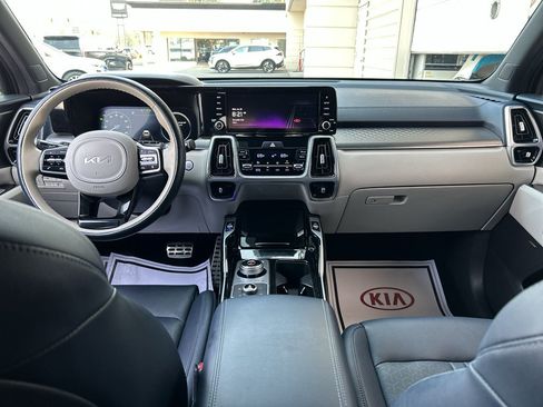 Used 2022 Kia Sorento SX Prestige AWD/4WD image 17