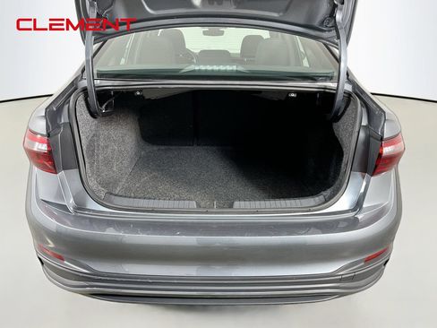 Used 2025 Volkswagen Jetta Sport FWD image 10