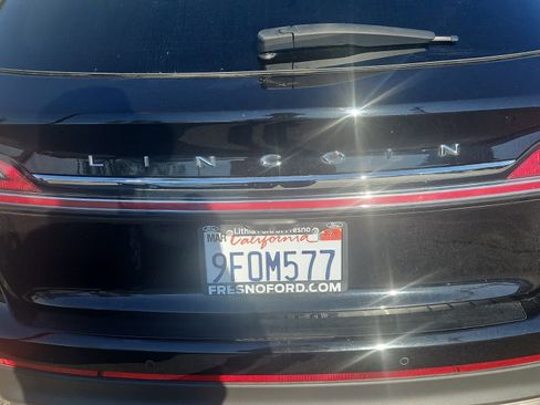 Used 2023 Lincoln Nautilus AWD w/ Premium Package image 8