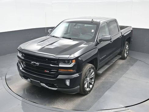 Used 2018 Chevrolet Silverado 1500 LT w/ All Star Edition AWD/4WD image 16