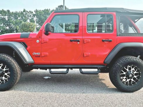 Used 2020 Jeep Wrangler Unlimited Sport AWD/4WD image 6