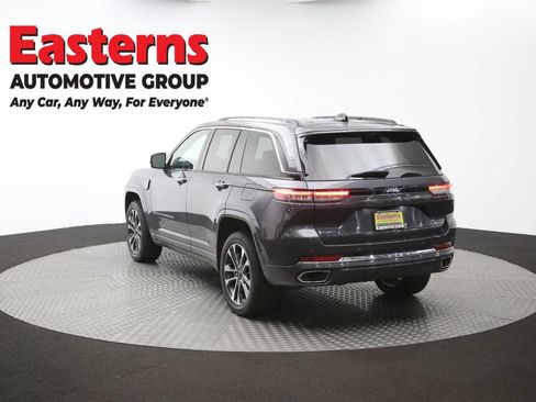 Used 2023 Jeep Grand Cherokee Overland w/ Luxury Tech Group IV AWD/4WD image 70