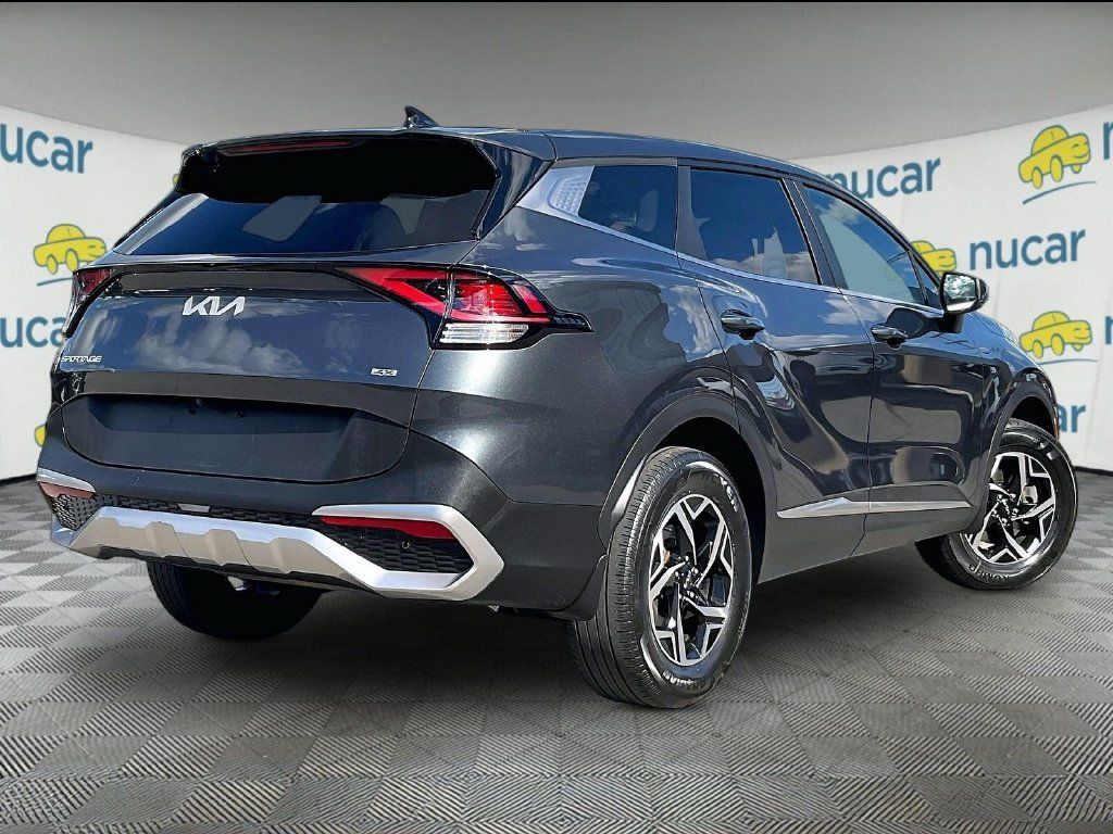 Used 2023 Kia Sportage LX AWD/4WD image 6