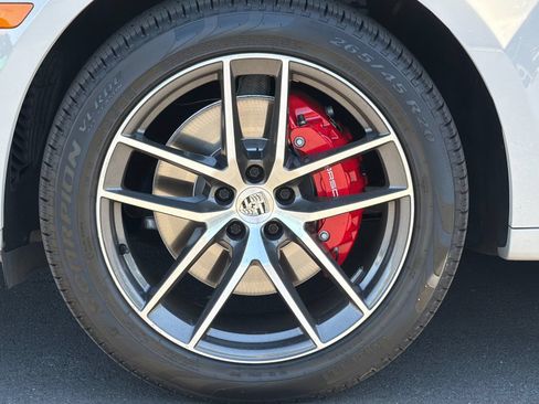 Certified 2023 Porsche Macan S AWD/4WD image 27