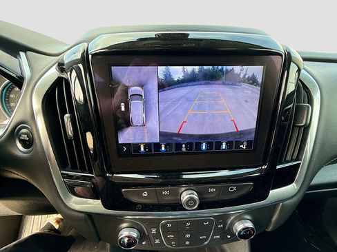 Used 2020 Chevrolet Traverse RS AWD/4WD image 14