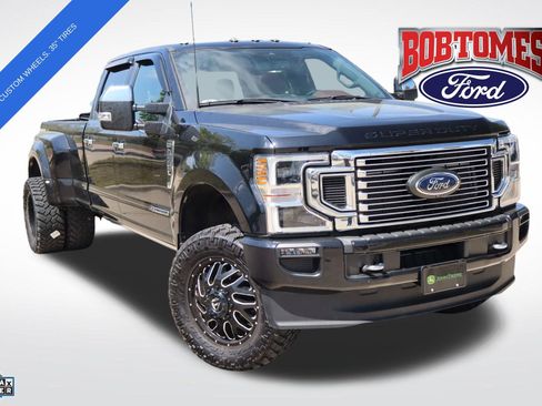 Used 2022 Ford F350 Platinum AWD/4WD image 1