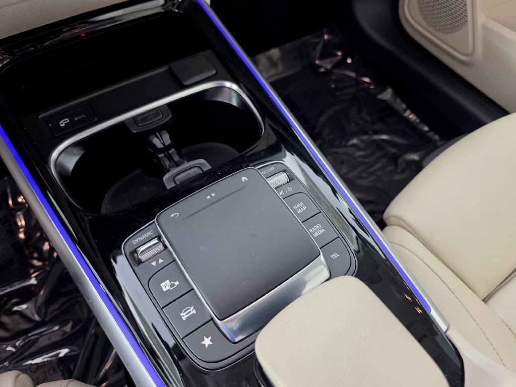 Certified 2023 Mercedes-Benz GLB 250 image 24