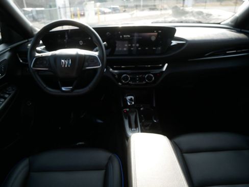 Used 2024 Buick Envista Sport Touring w/ Convenience I Package image 12