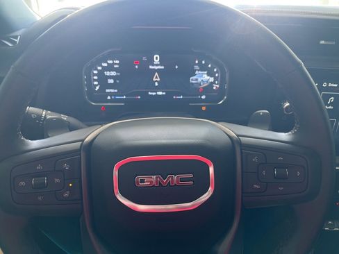 Used 2024 GMC Sierra 1500 AT4 w/ Technology Package image 18